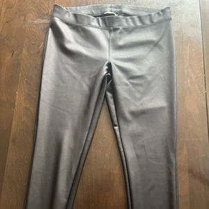 Black faux leather leggings size L